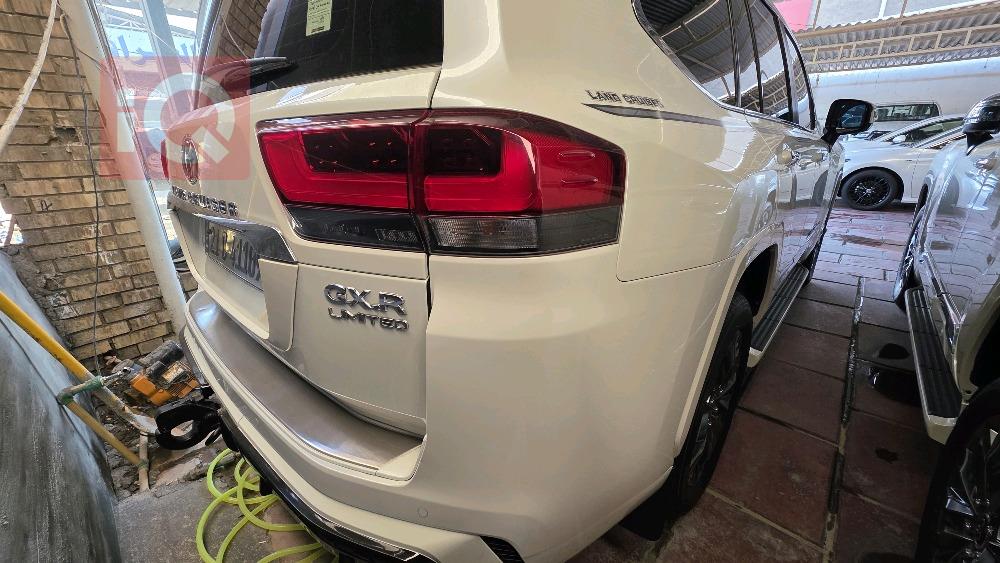 تويوتا لاندكروزر